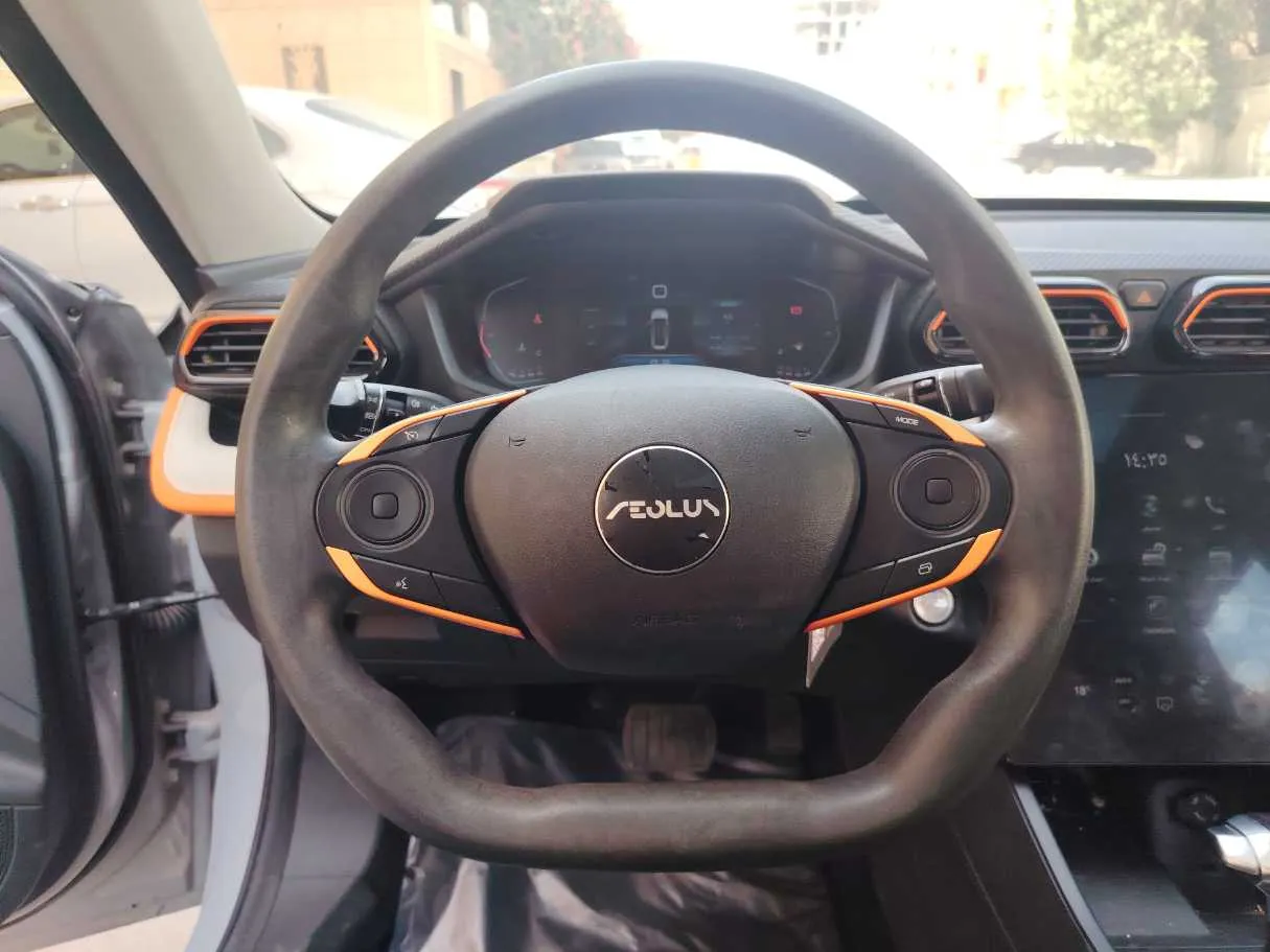 Car image 22