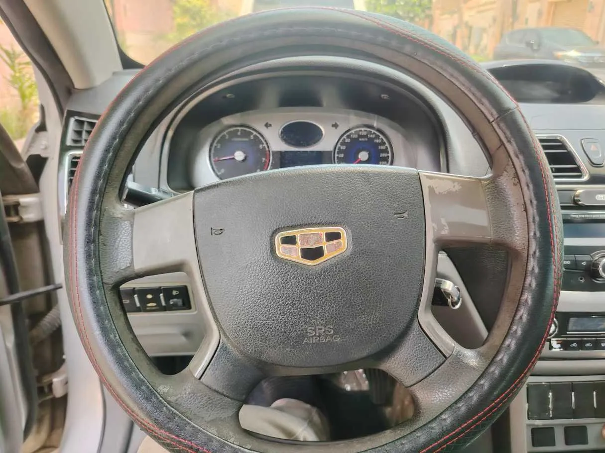 Car image 29