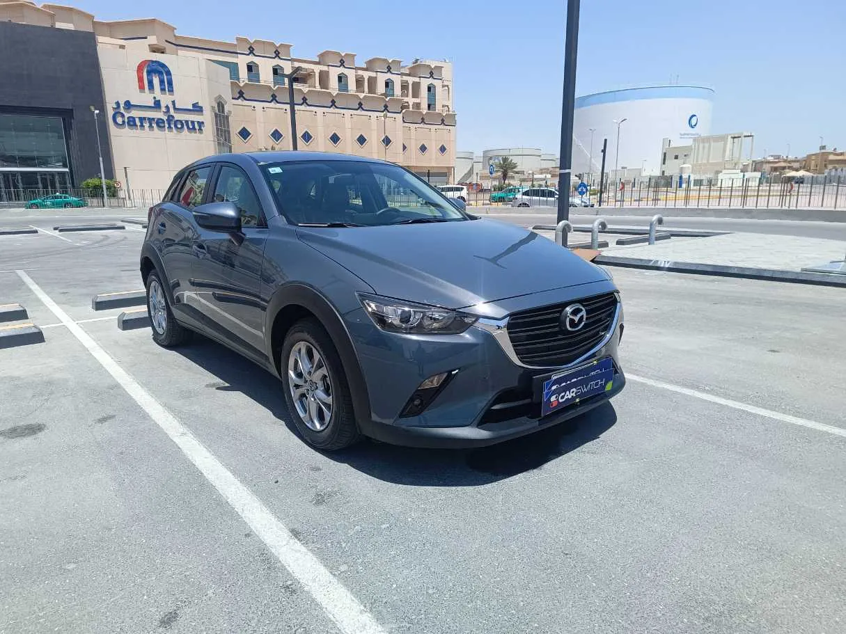 Car image 3