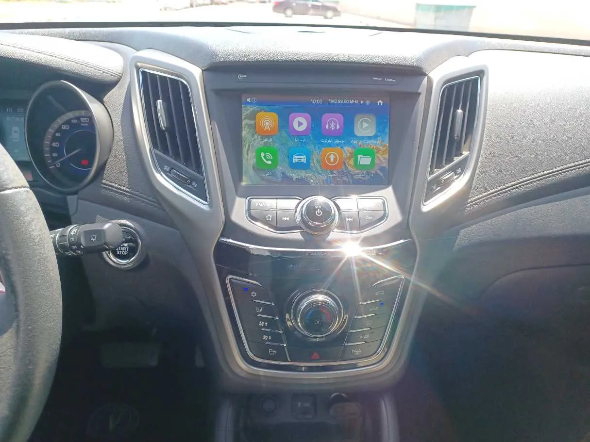 Car image 15