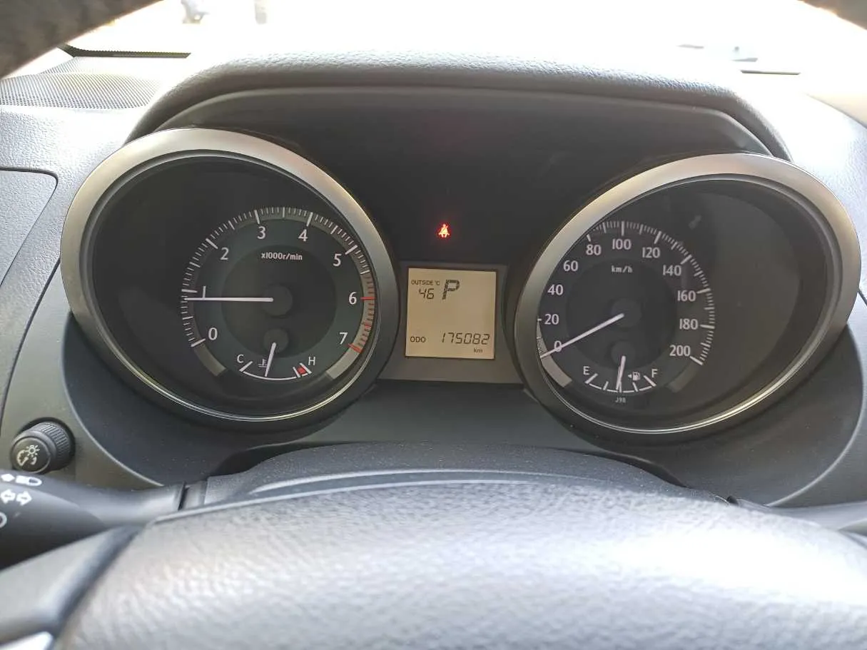 Car image 21