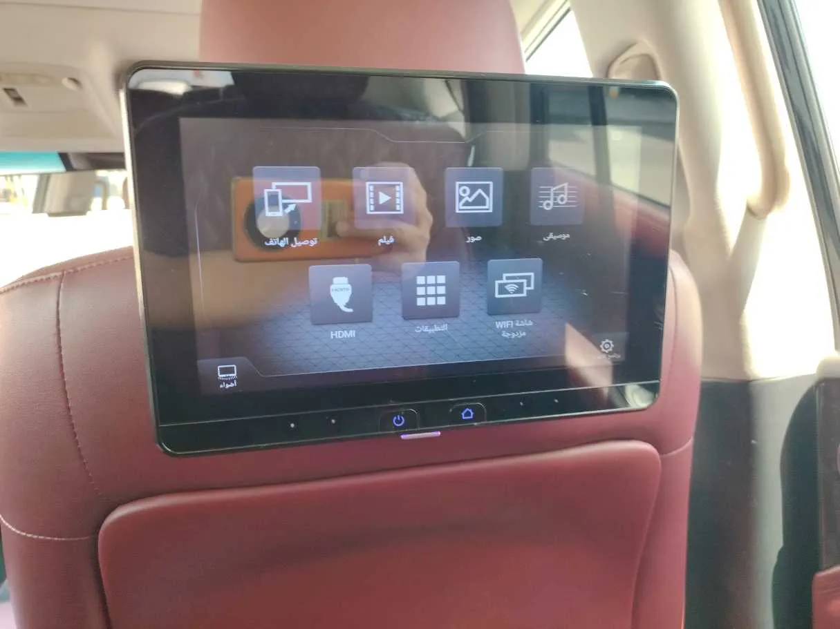 Car image 38