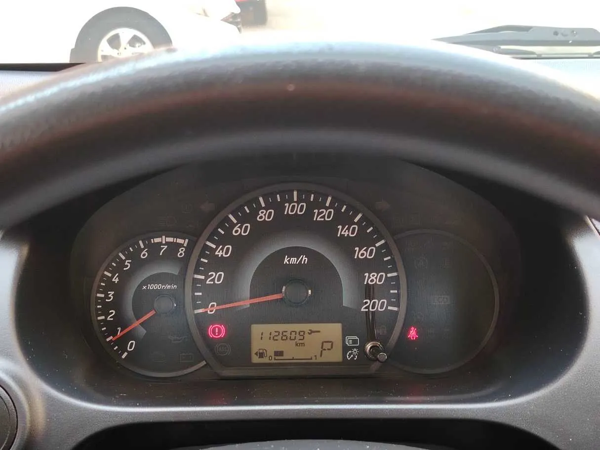 Car image 23