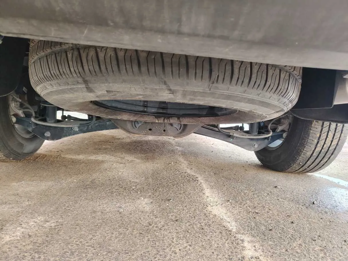 Car image 46