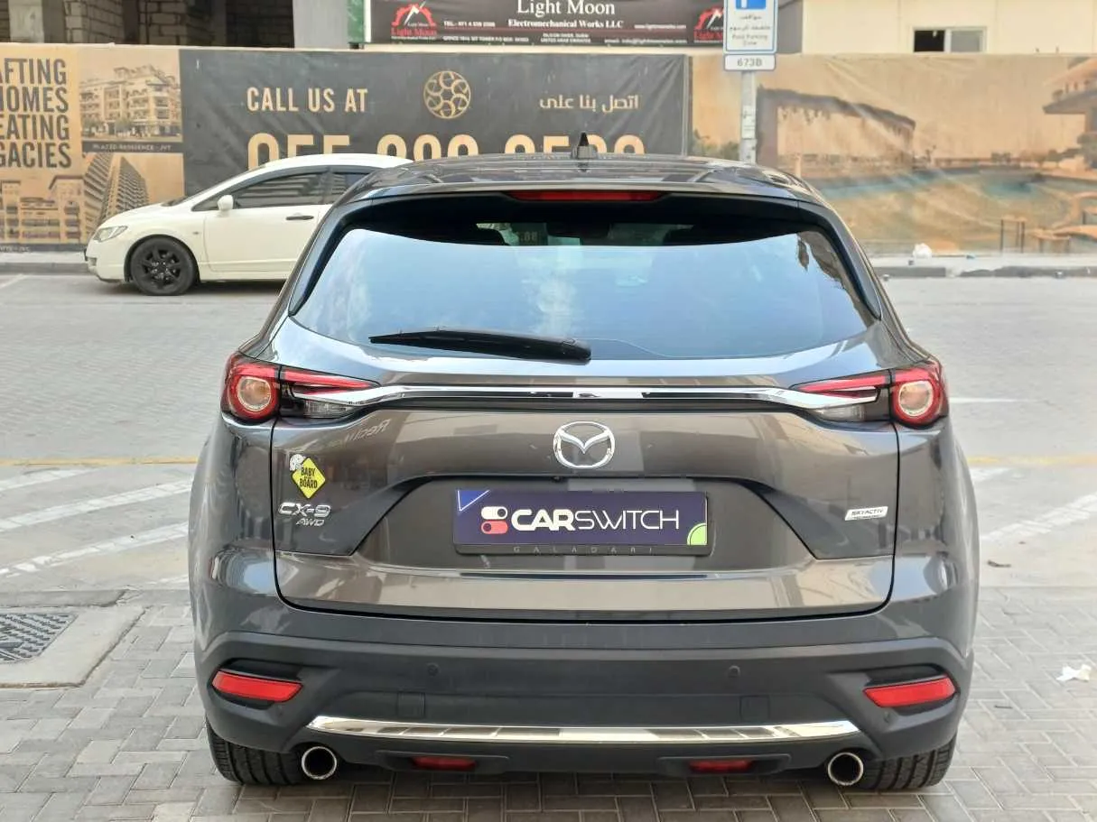 Car image 6