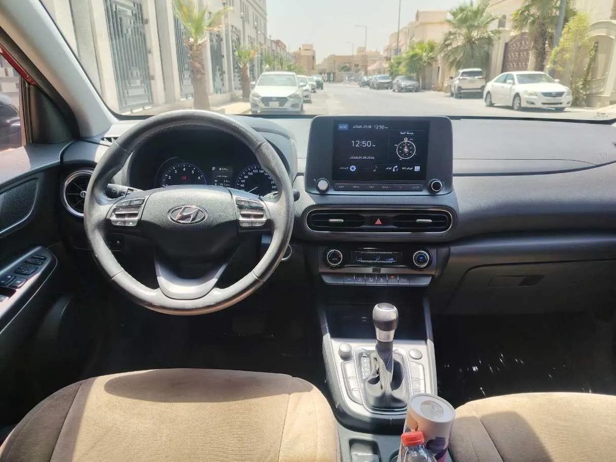Car image 18