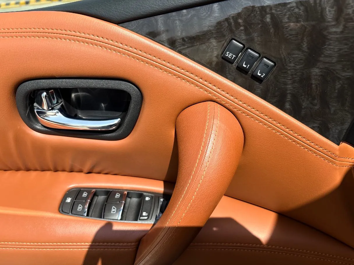 Car image 29