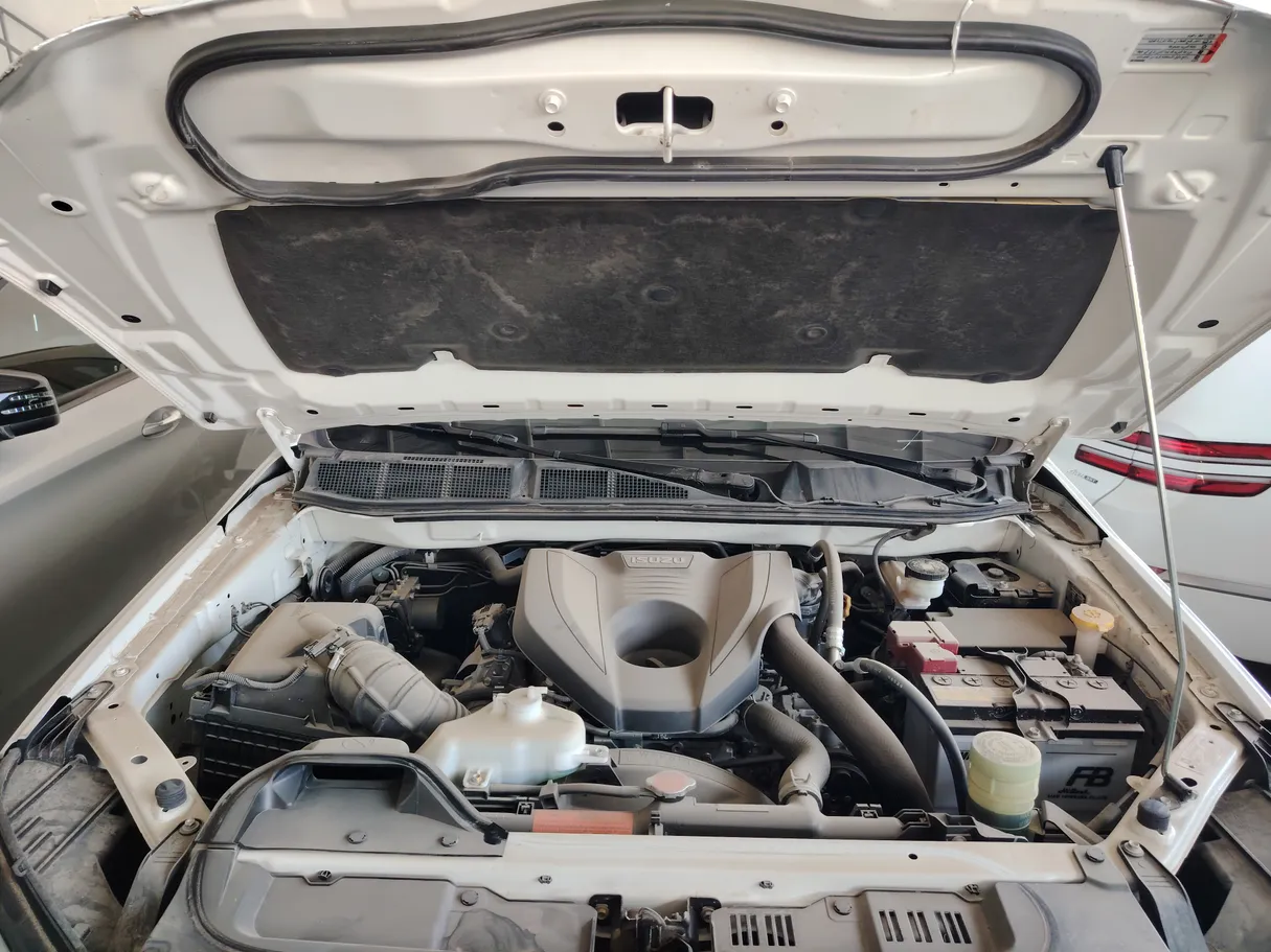 Car image 31