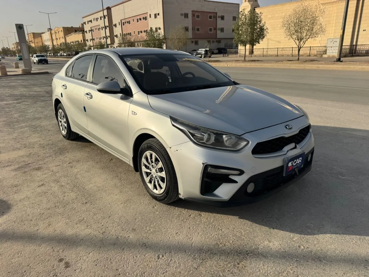 Car image 3