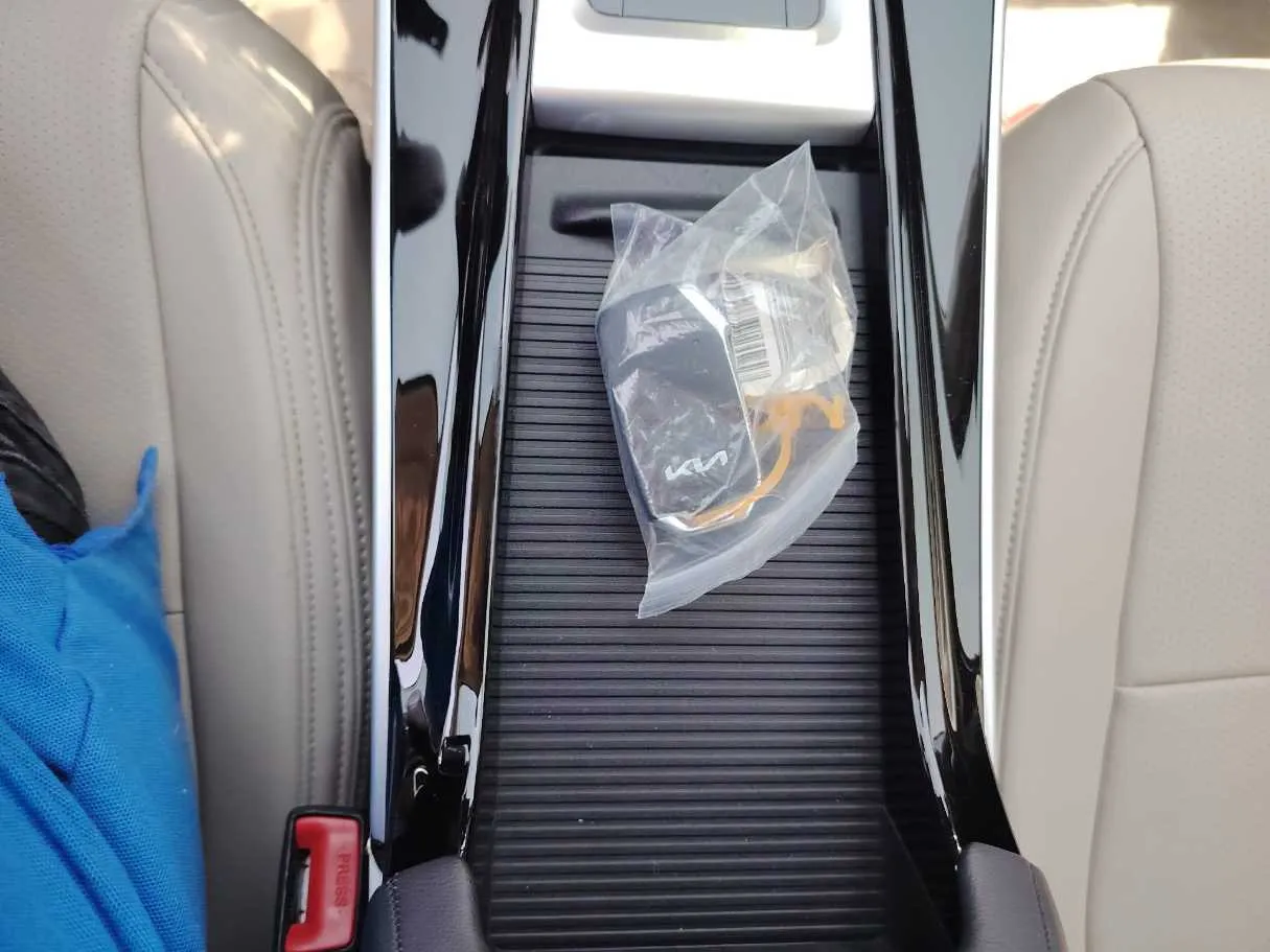 Car image 46