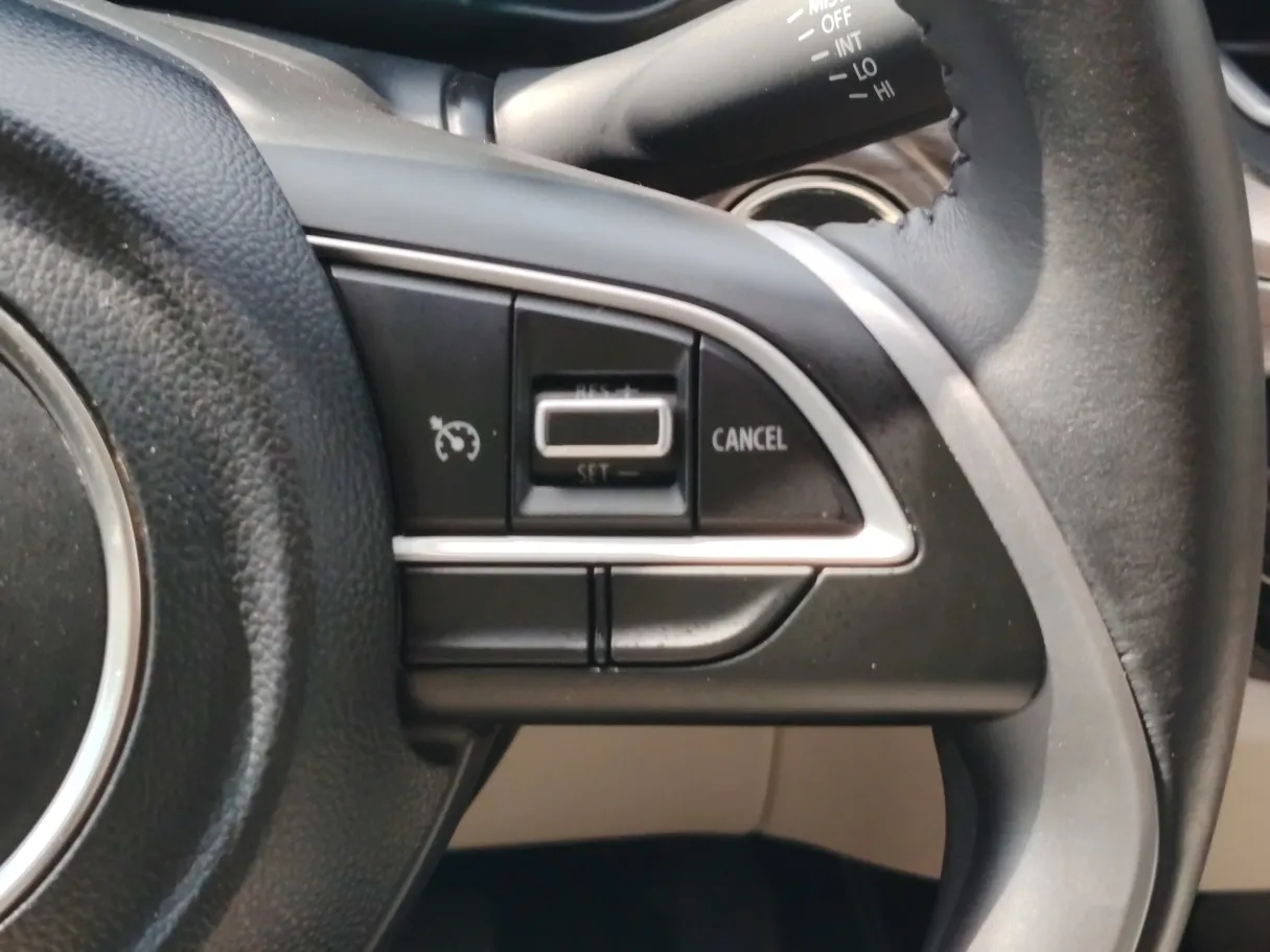 Car image 23