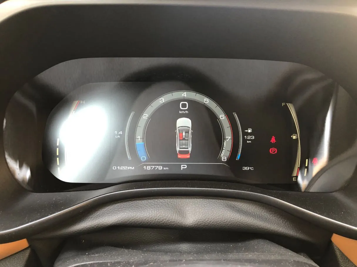 Car image 19