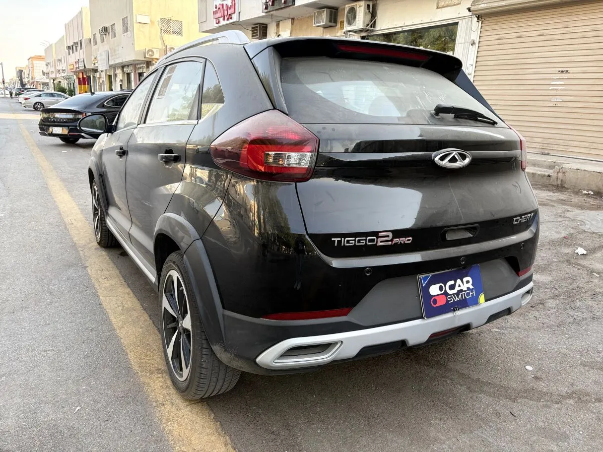 Car image 7