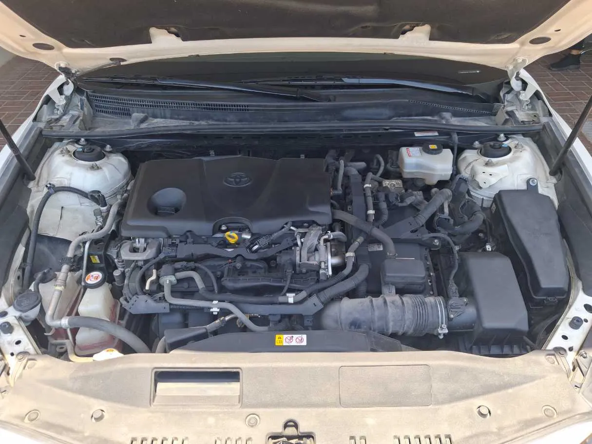 Car image 21