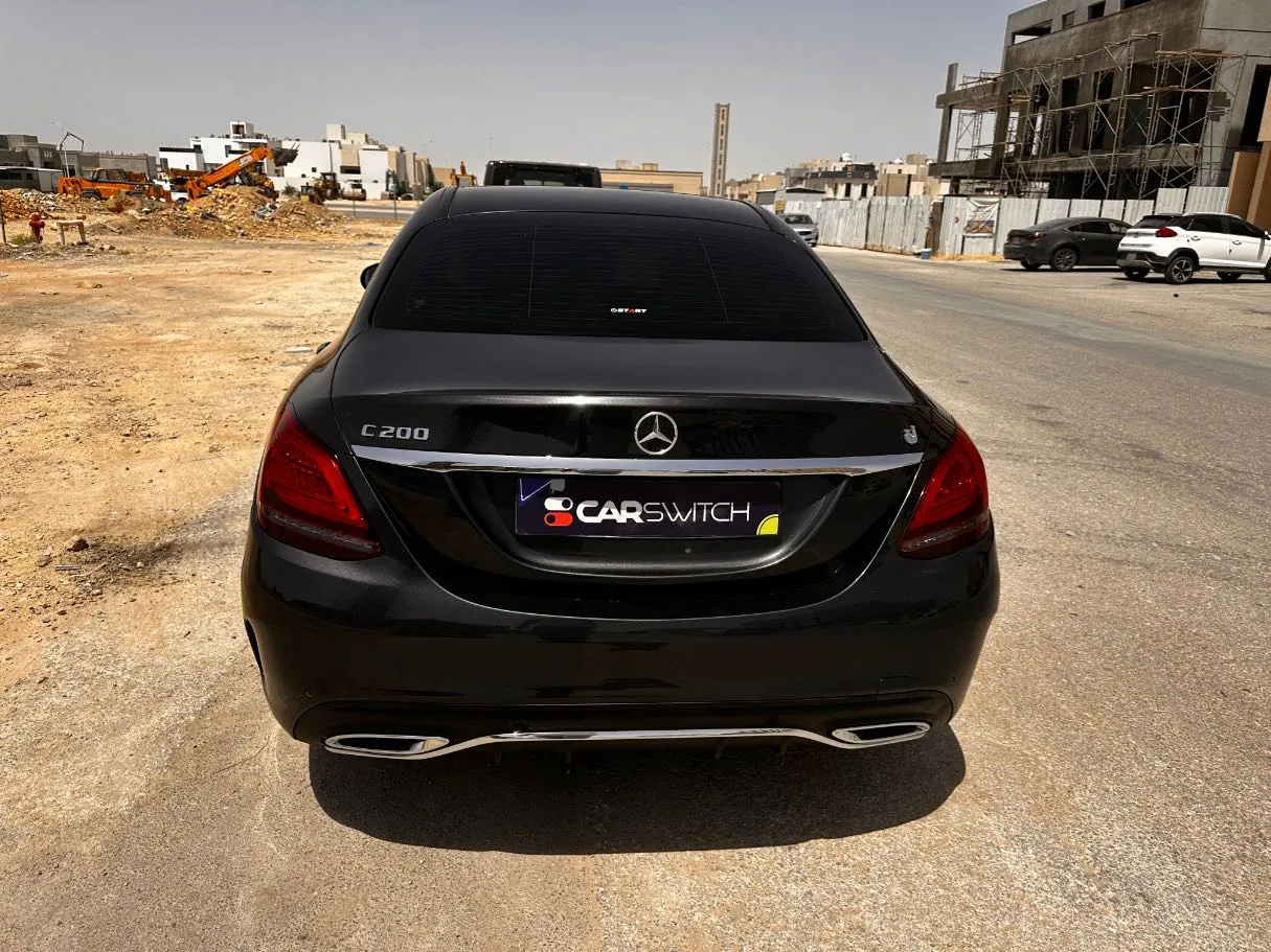 Car image 6