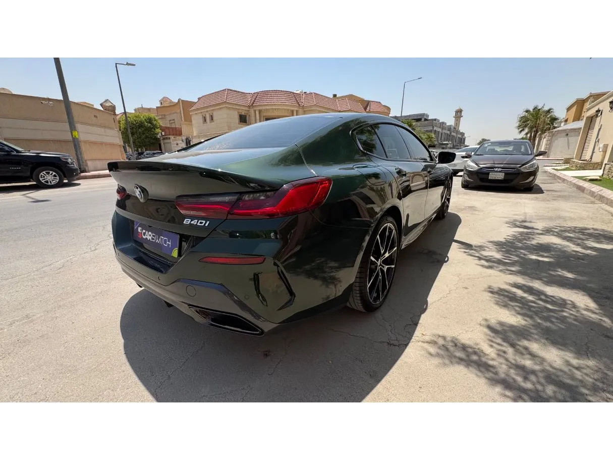 Car image 5
