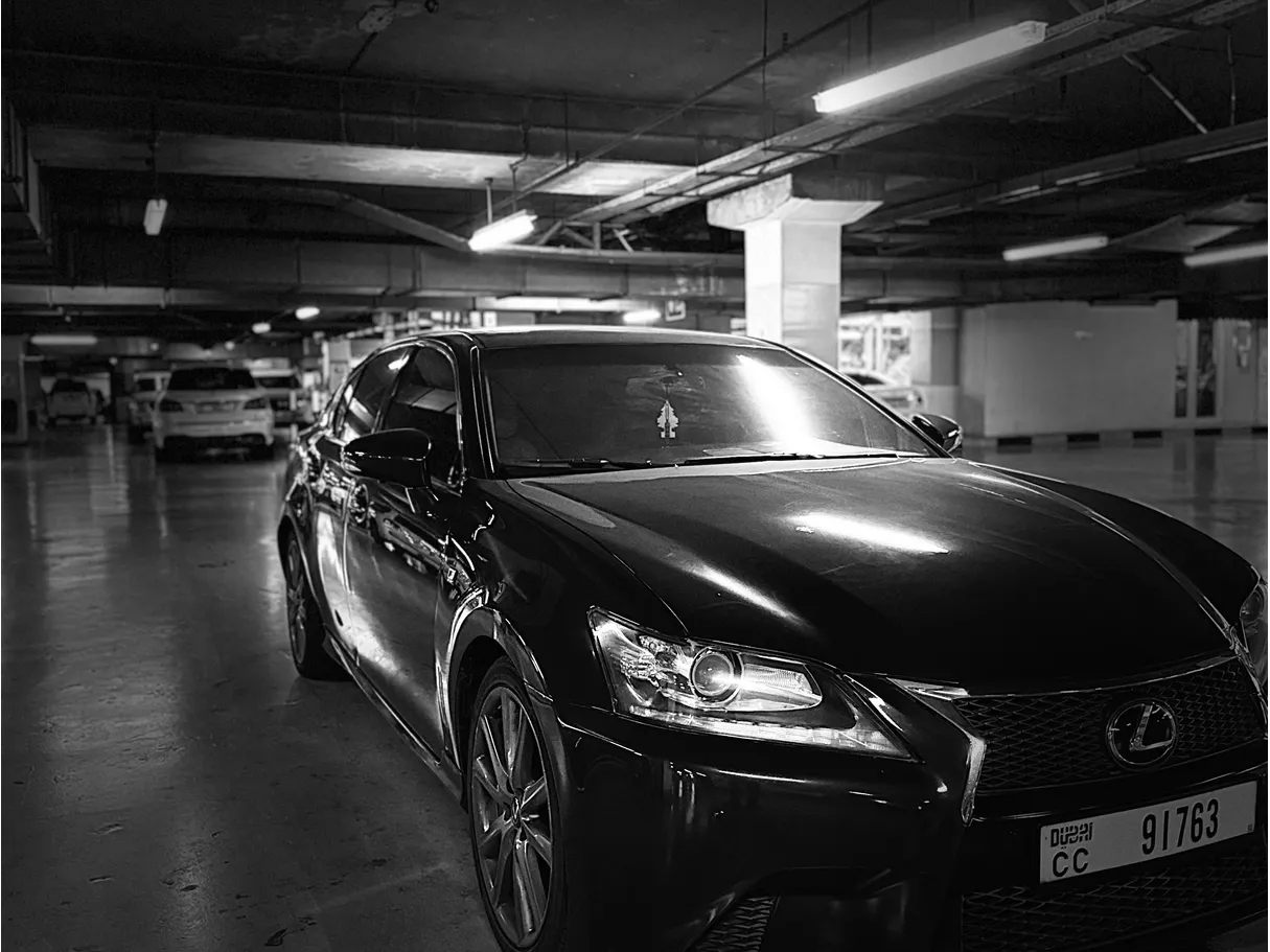 Car image 10