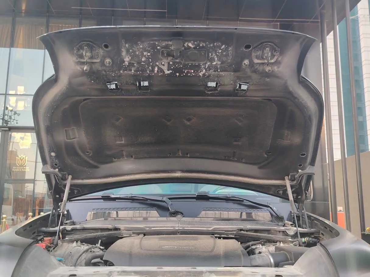 Car image 35