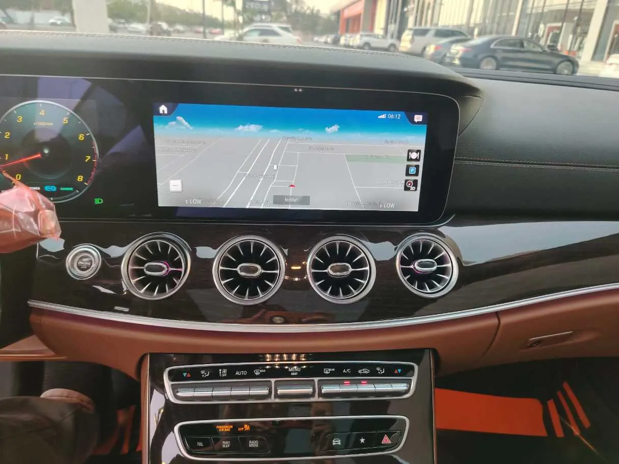 Car image 22