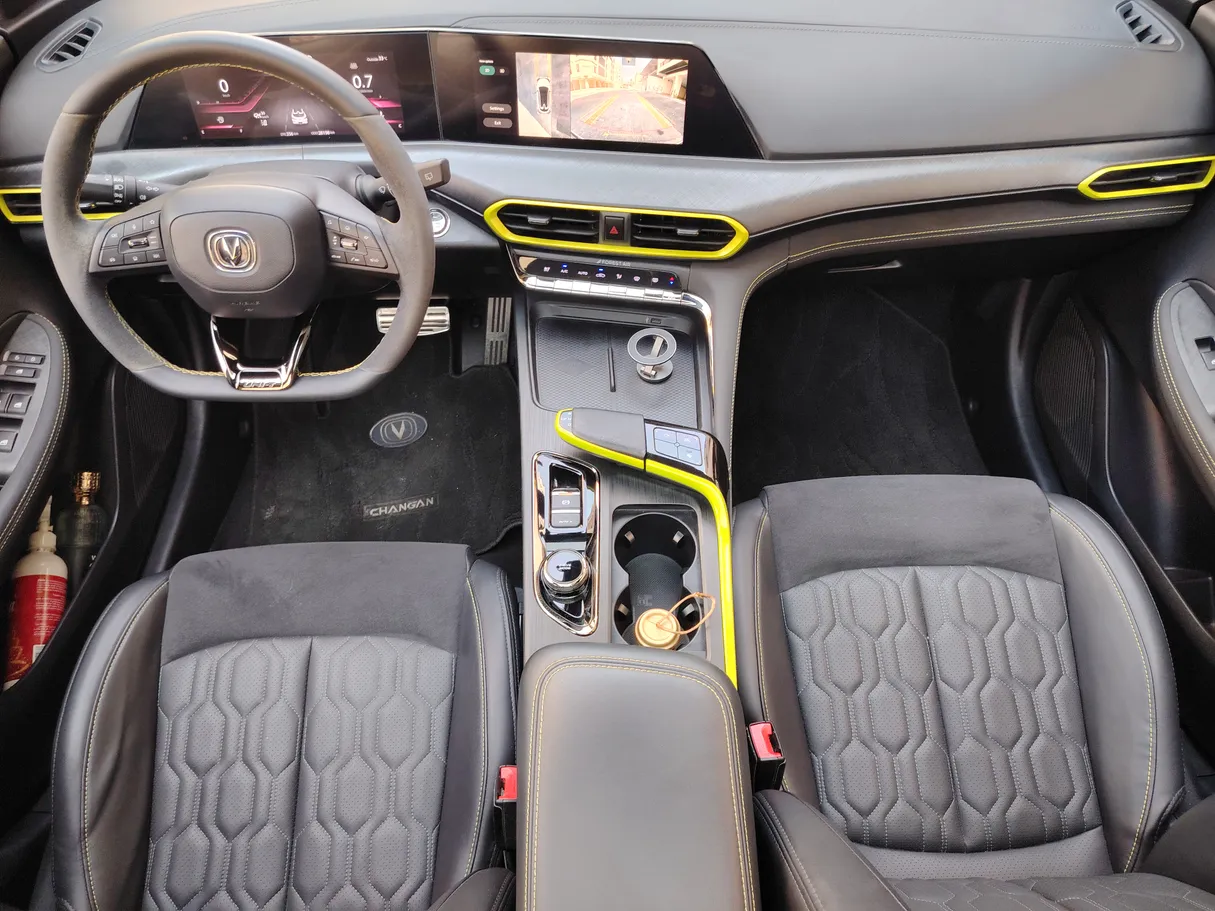 Car image 20