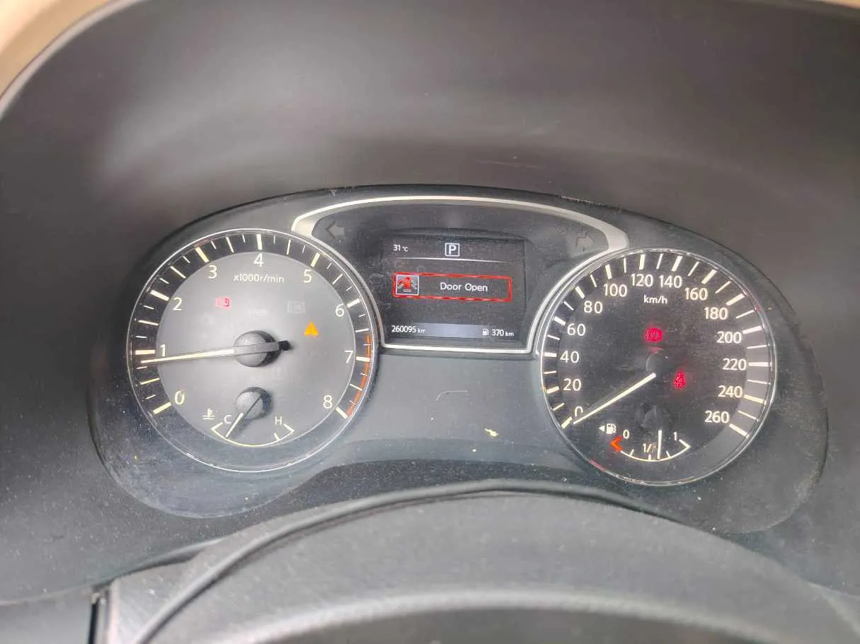 Car image 28