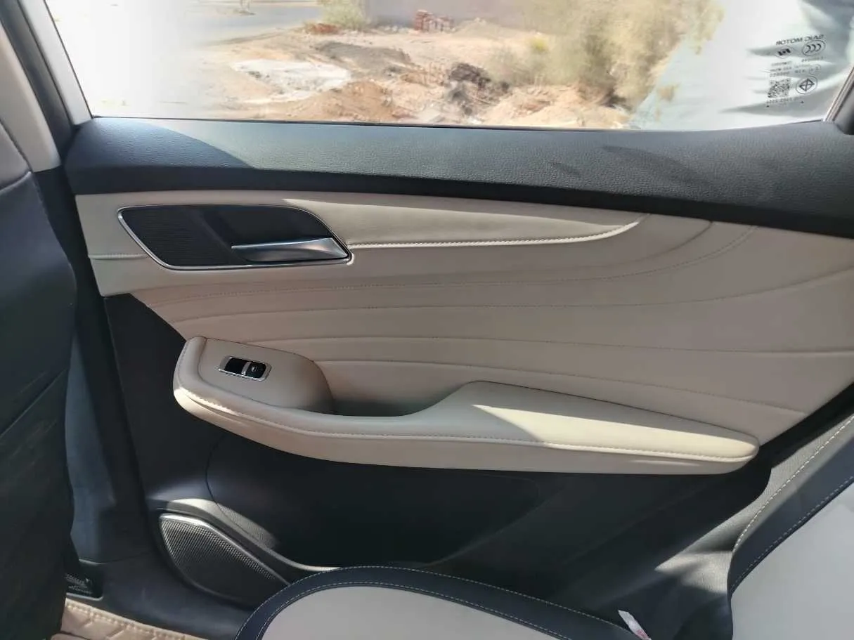 Car image 41
