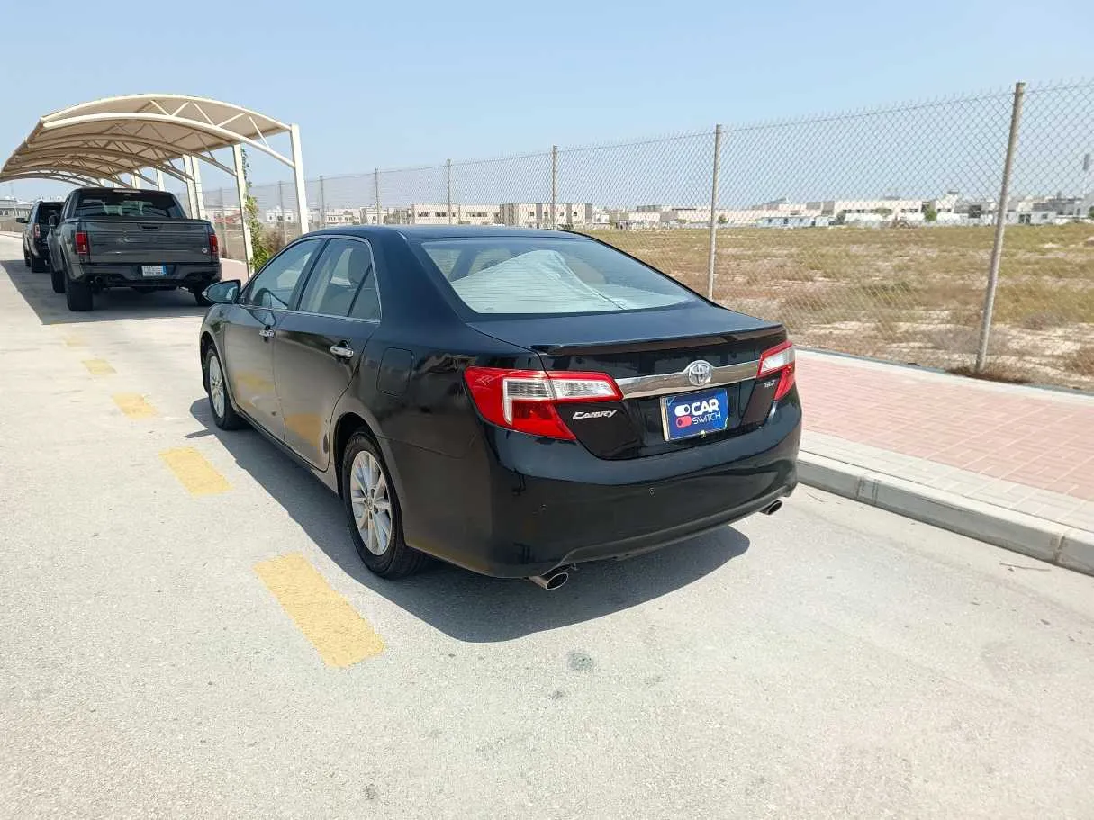 Car image 7
