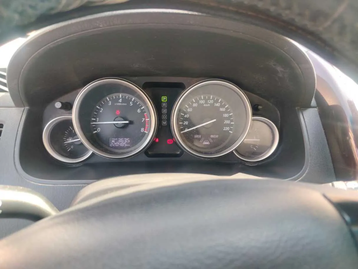 Car image 21
