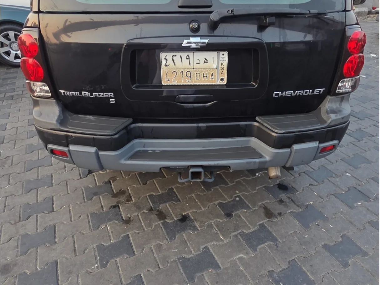 Car image 8