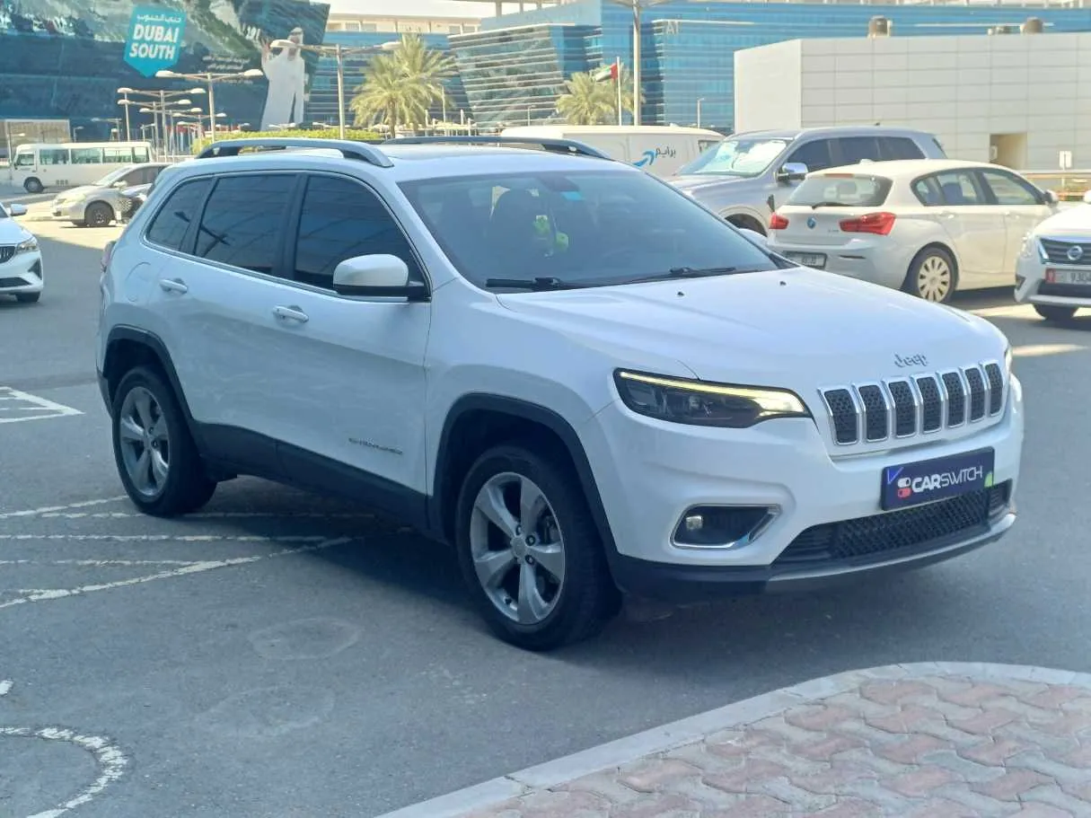 Car image 3