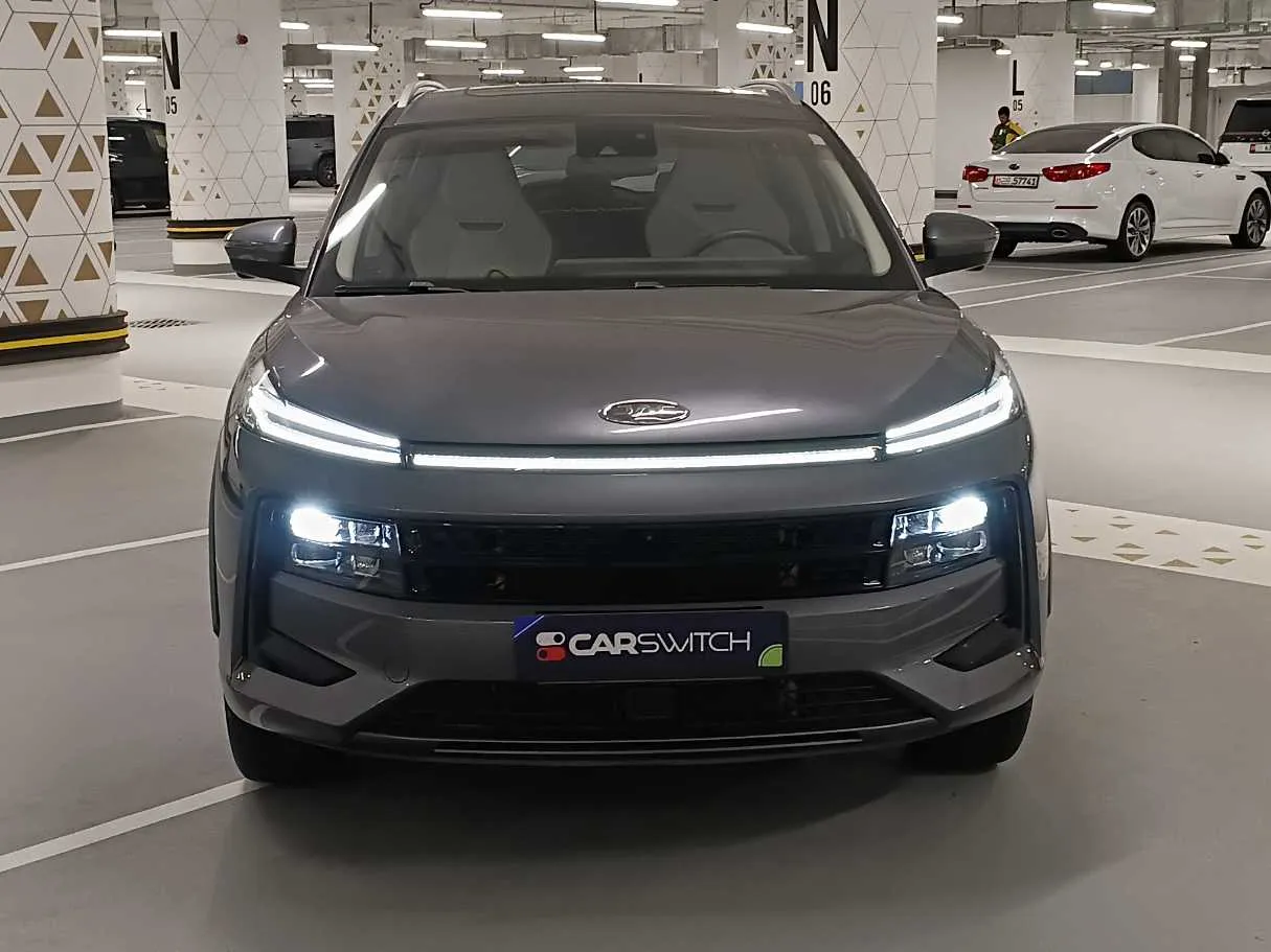 Car image 2