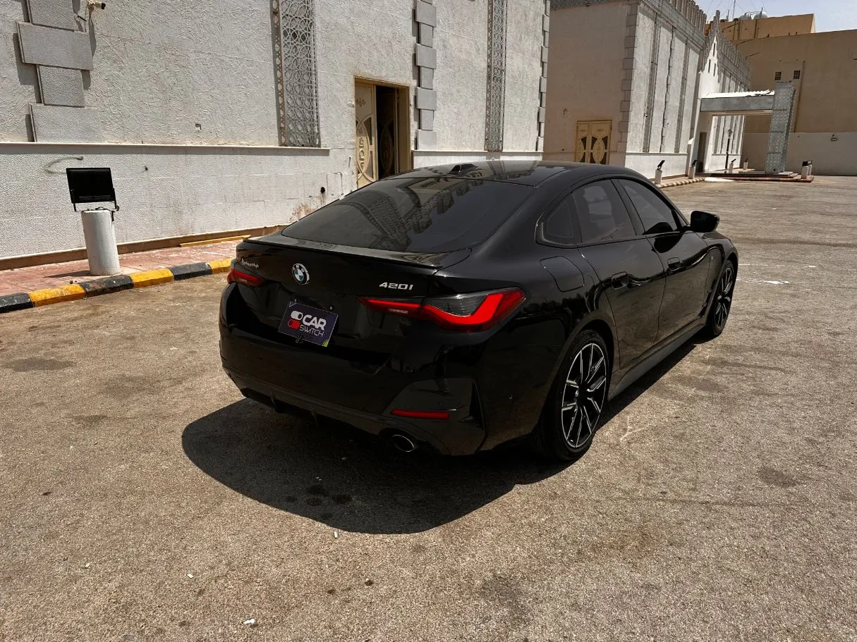 Car image 5