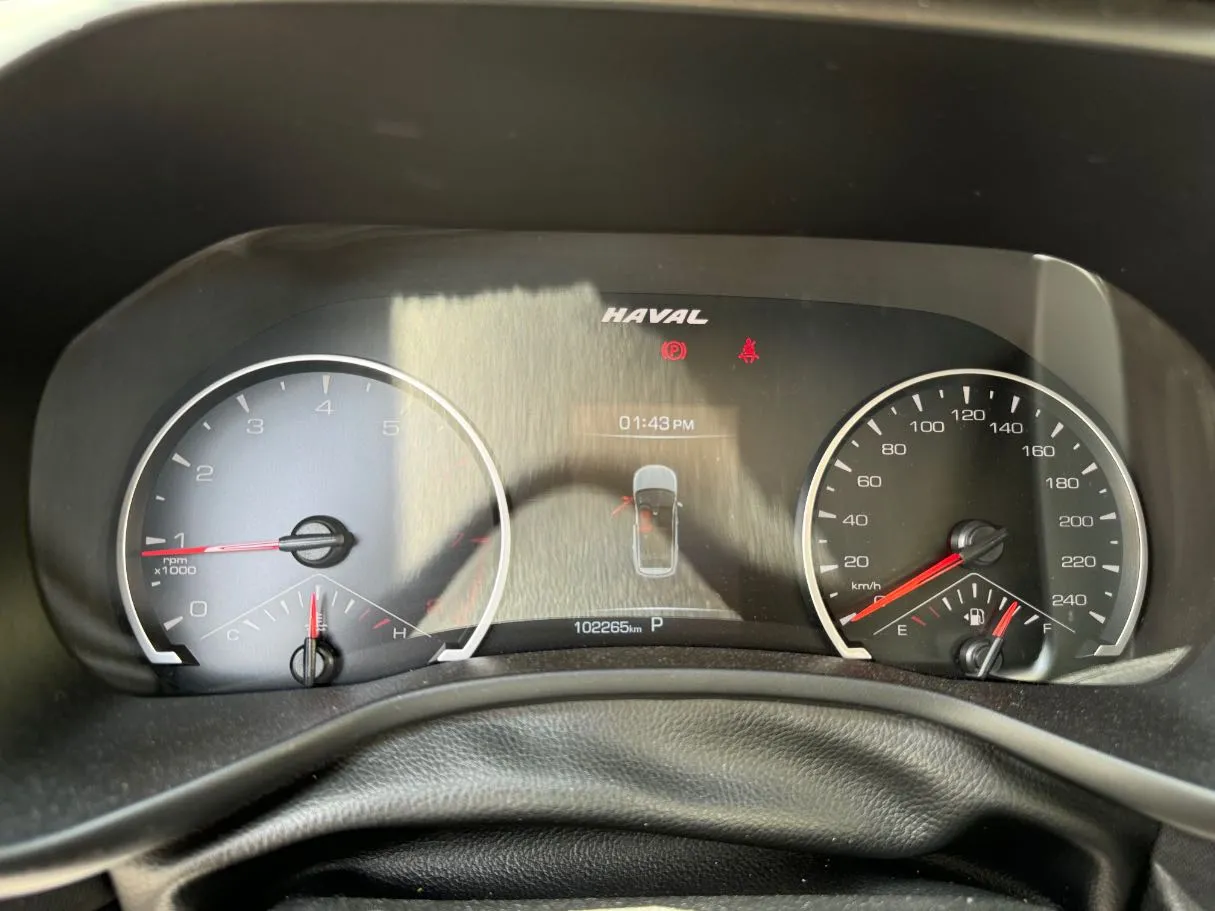 Car image 19
