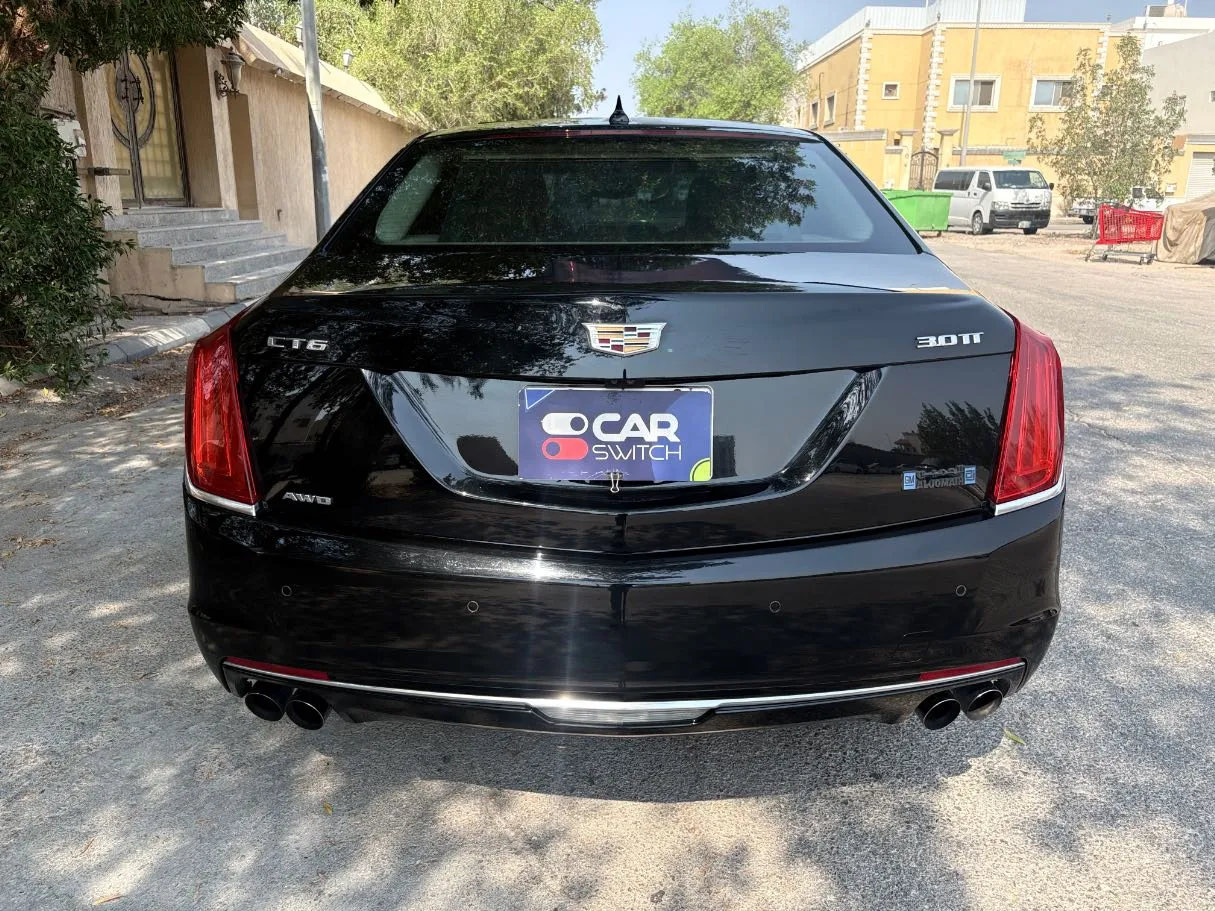 Car image 6