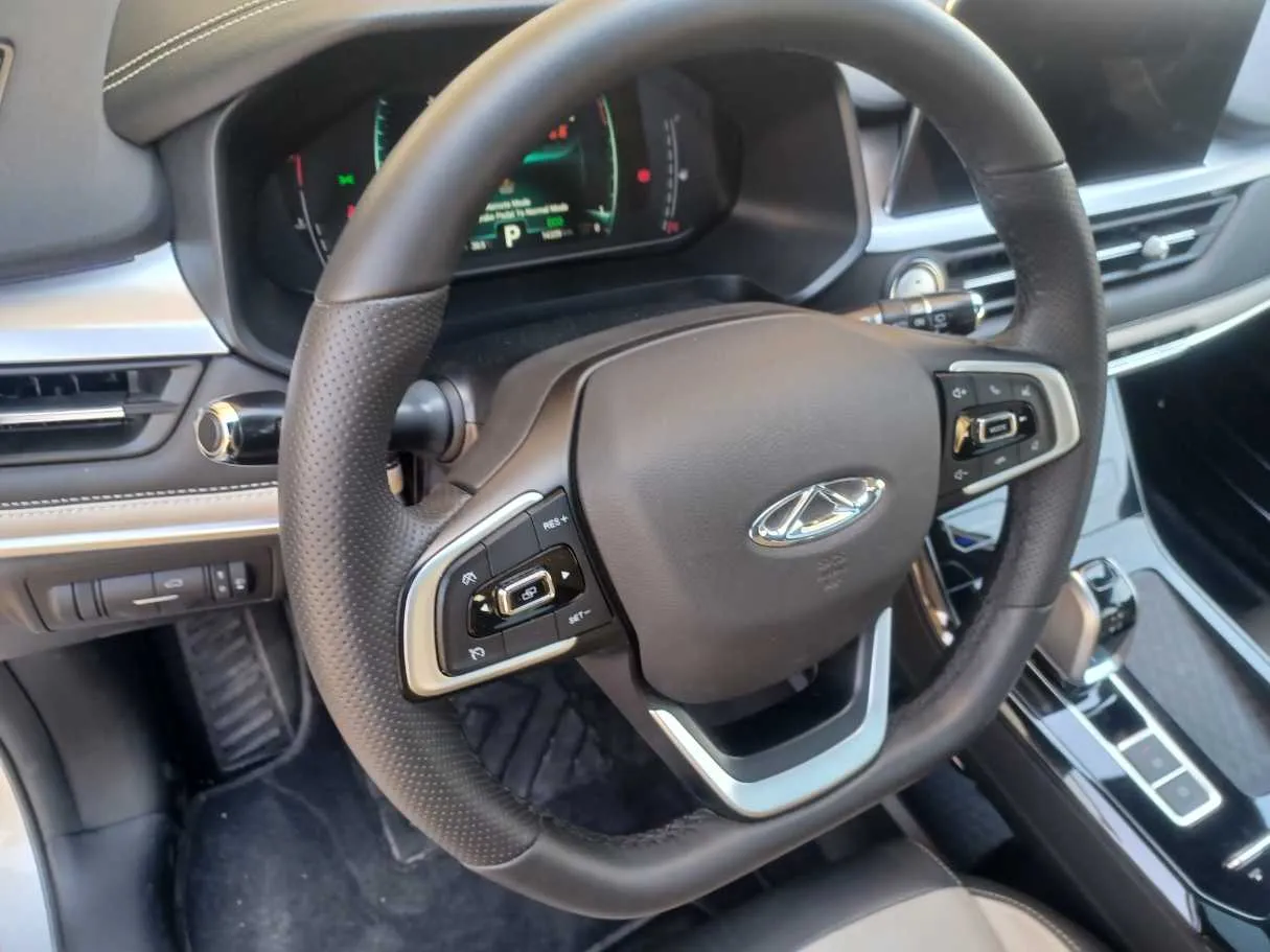Car image 20
