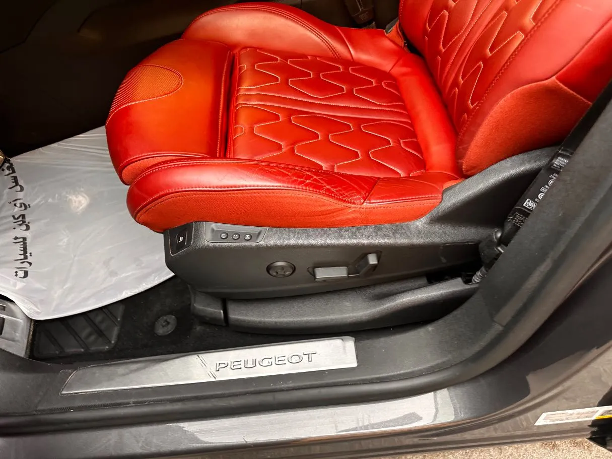 Car image 27