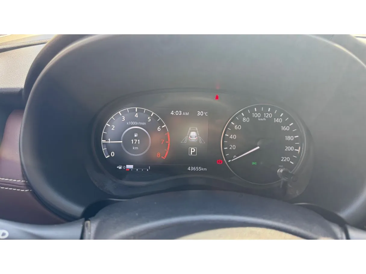 Car image 21