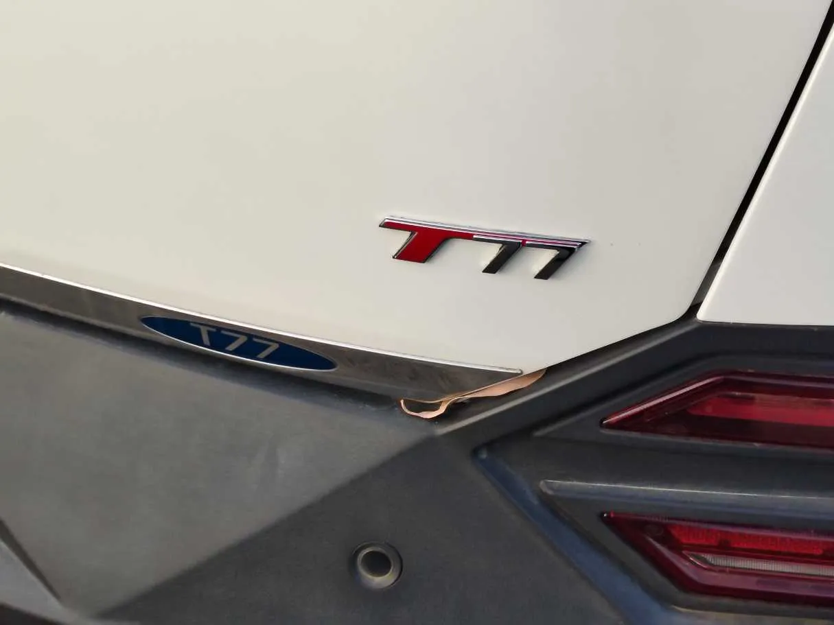 Car image 33