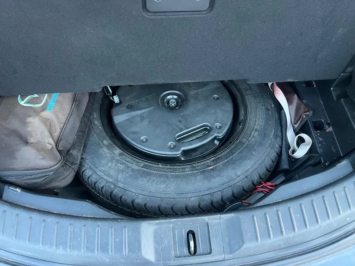 Car image 29