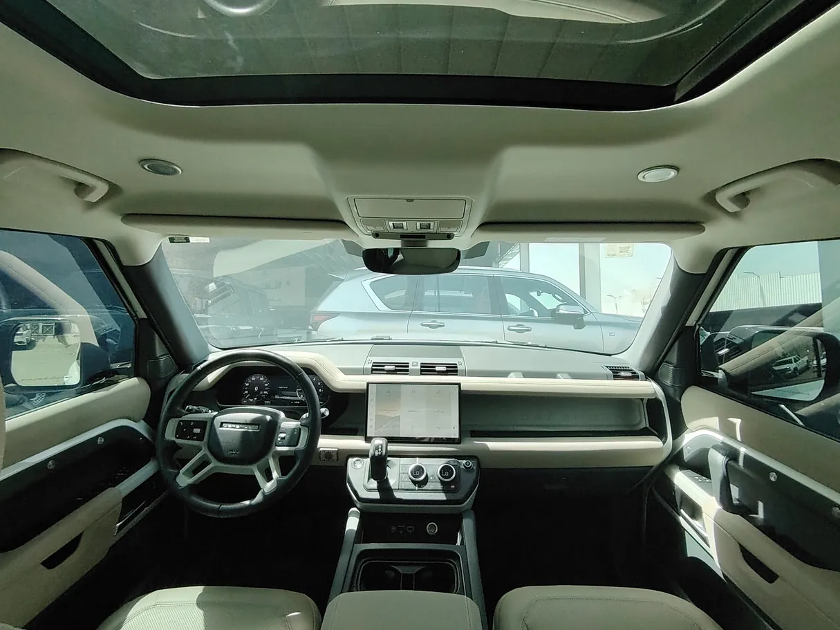 Car image 23
