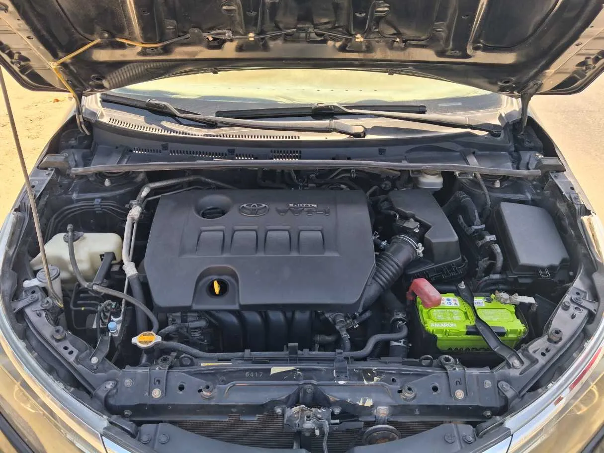 Car image 19