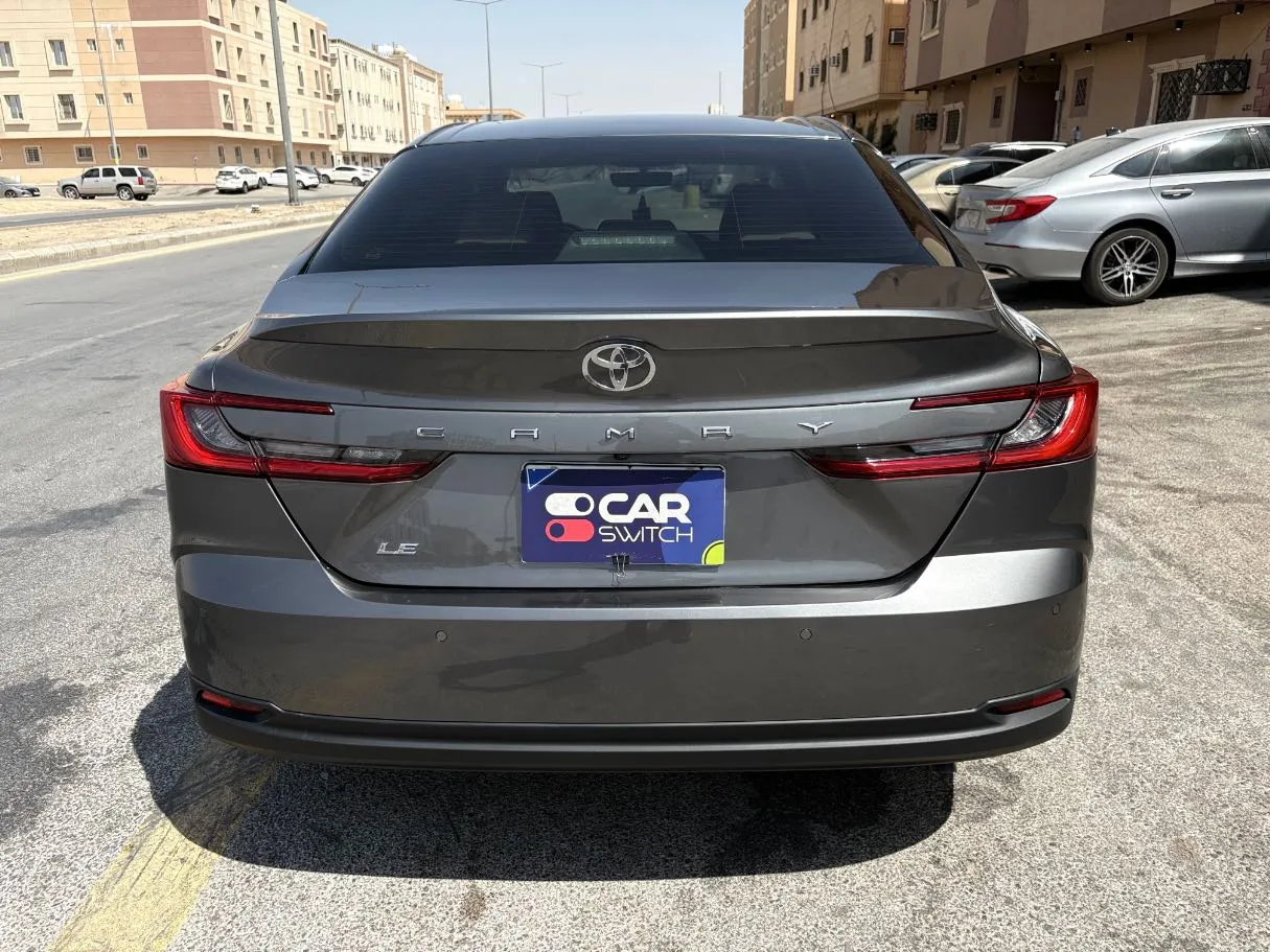 Car image 6