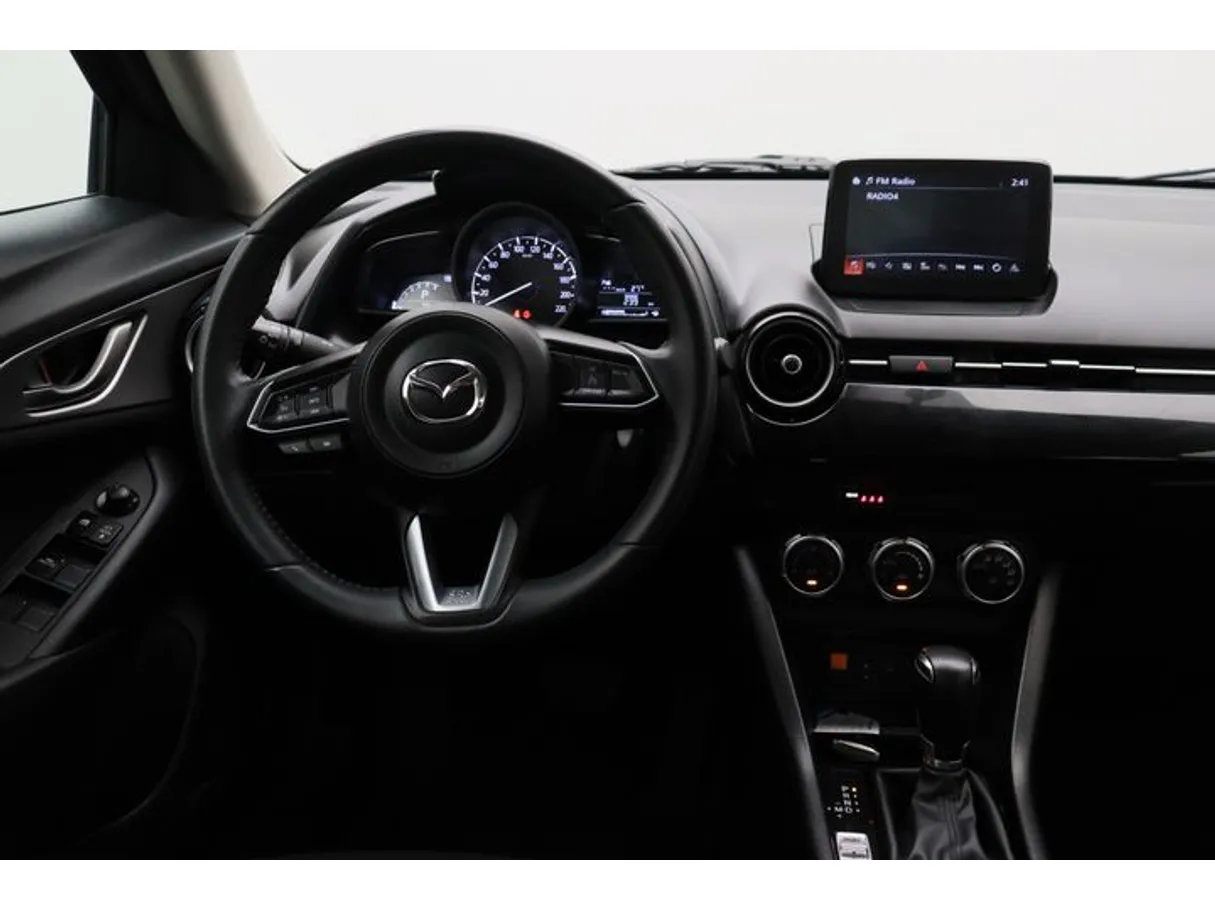 Car image 15