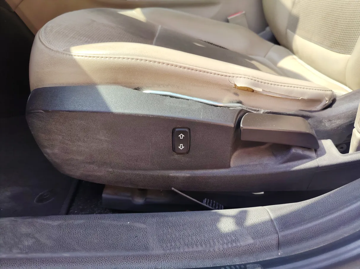 Car image 29