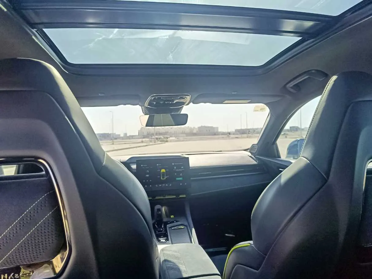 Car image 22