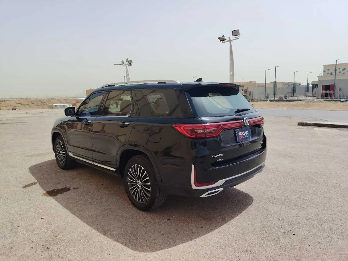 Car image 7