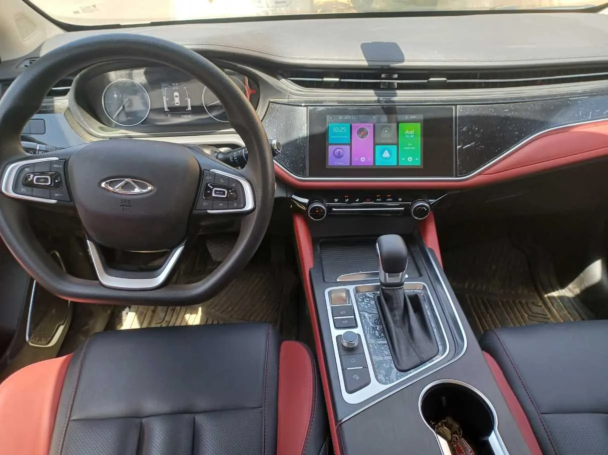 Car image 16