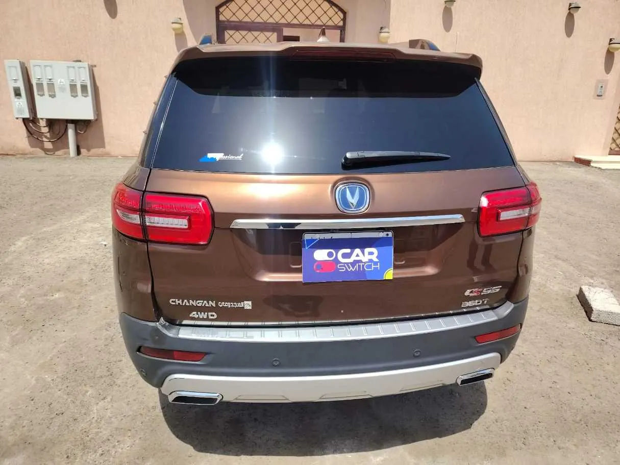 Car image 6