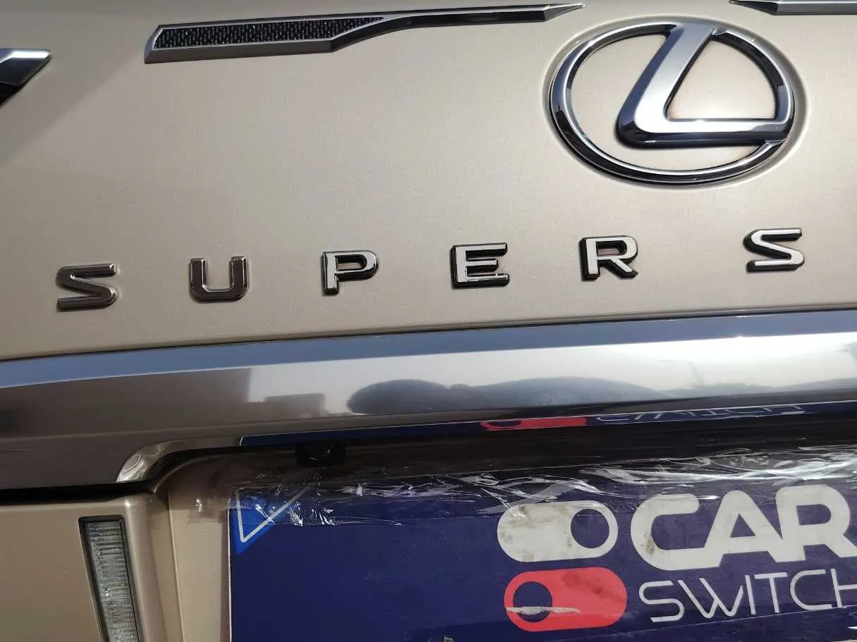 Car image 38