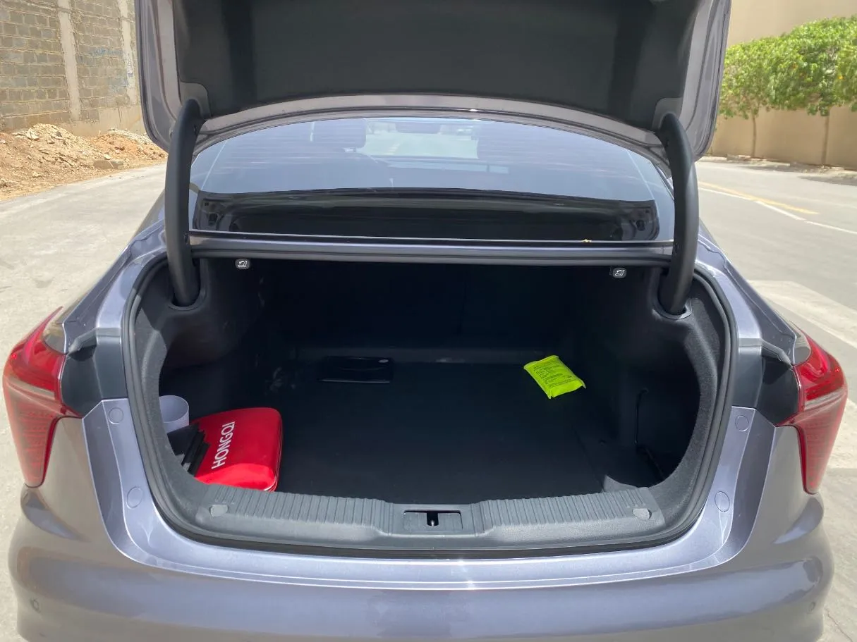 Car image 22
